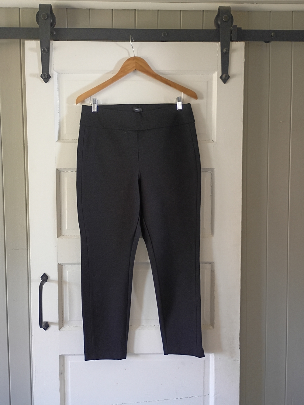 Express Black Cropped Stretch Pants - Women's